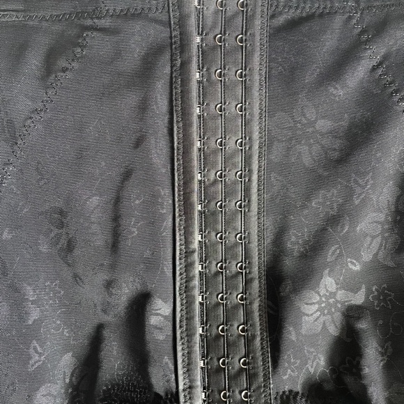 Black Body Shaper with drop down back. Size Large. New Girdle in Package. - Picture 12 of 13